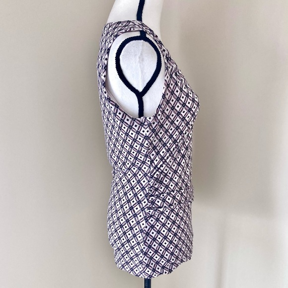 White House Black Market Horse-bit-Detail Geo-Print Tank Size S - Picture 5 of 9